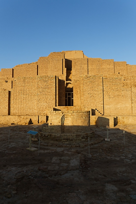 Choqâ Zanbil-Zigourat-010